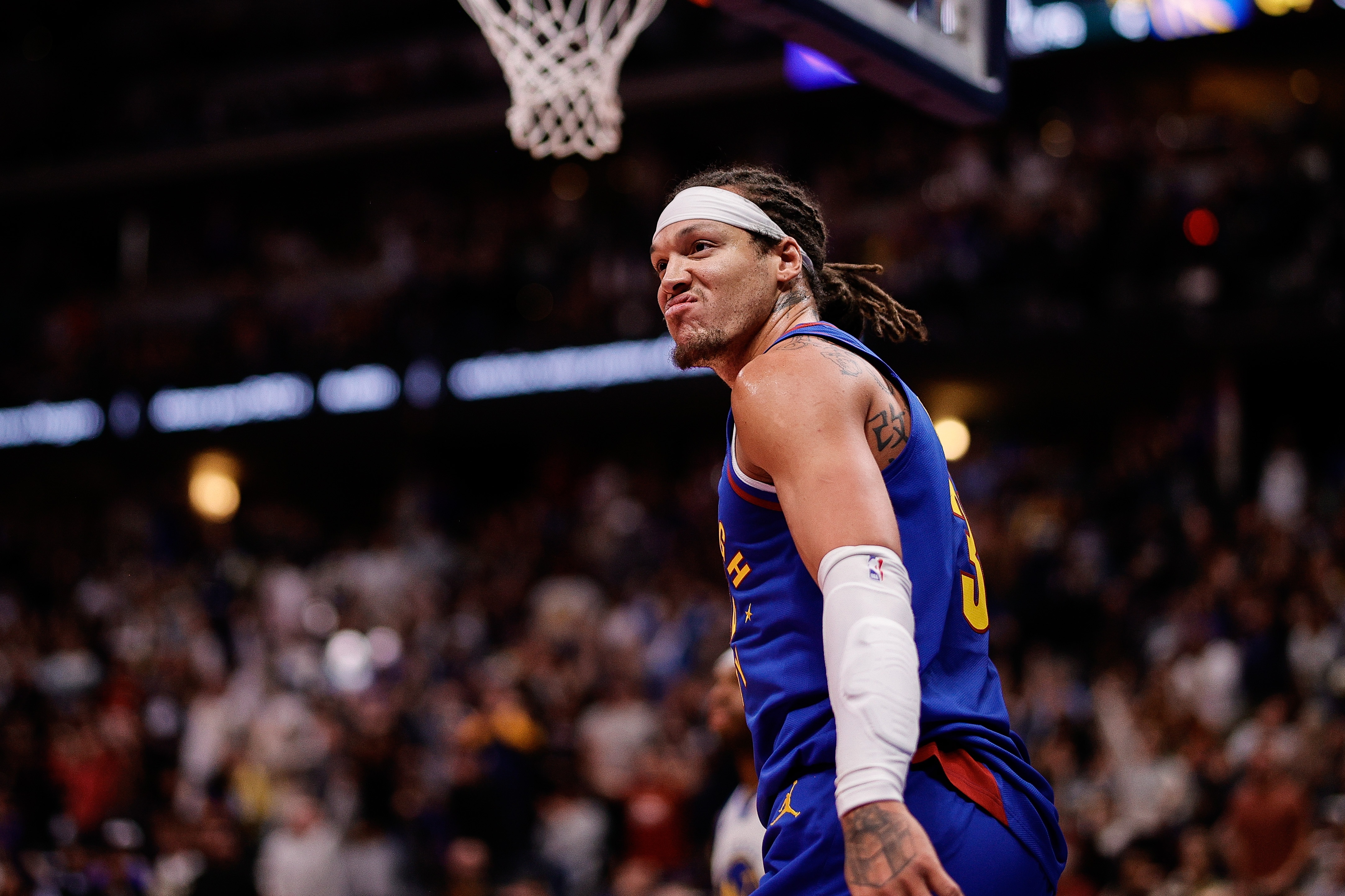 西部焦点战！Shams：掘金非常乐观戈登明天NBA杯能够出战火箭